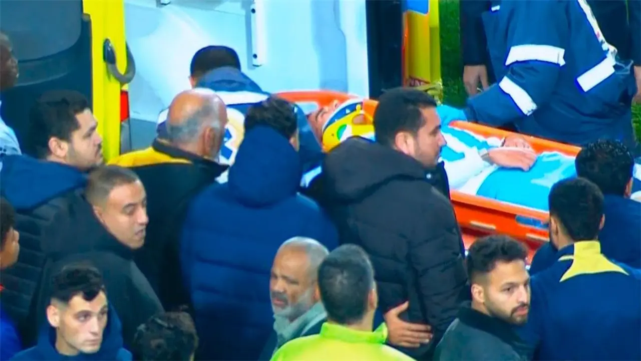 نقل لاعب بيراميدز إلى المستشفى عقب إصابة قوية وحالة إغماء مفاجئة